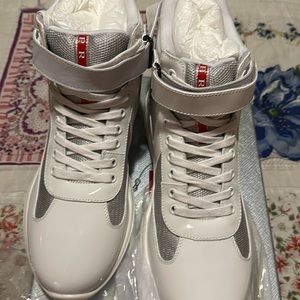 MENS PRADA SNEAKERS SIZE 43